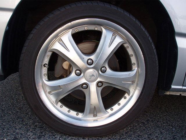 2003 Toyota Noah