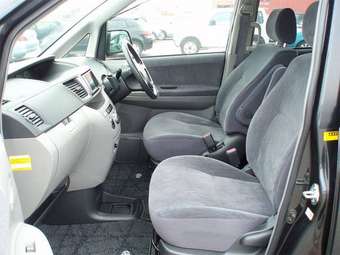 2003 Toyota Noah For Sale