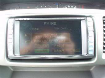 2003 Toyota Noah Images