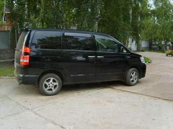 2003 Toyota Noah For Sale