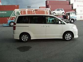 2003 Toyota Noah For Sale