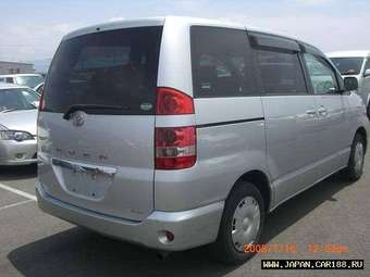 2003 Toyota Noah Wallpapers