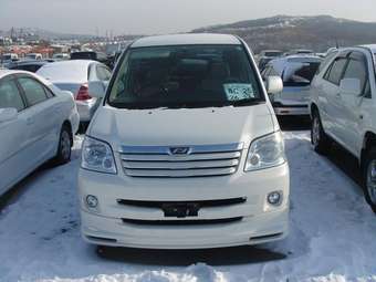 2003 Toyota Noah For Sale