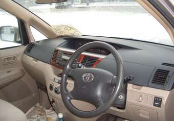 2003 Toyota Noah For Sale