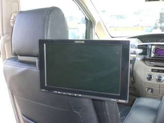 2003 Toyota Noah Pictures