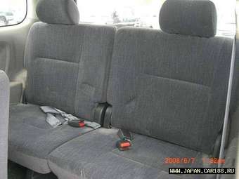 2003 Toyota Noah Images