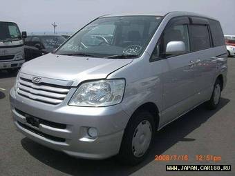 2003 Toyota Noah Wallpapers