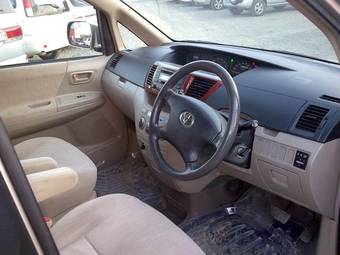 2003 Toyota Noah For Sale