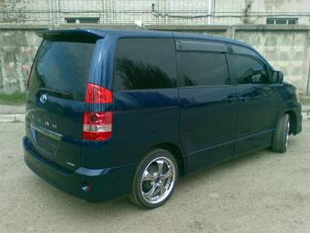 2003 Toyota Noah For Sale