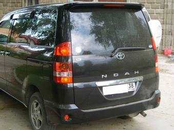 2003 Toyota Noah For Sale