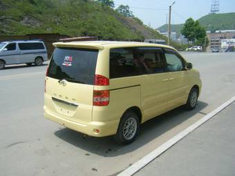 2003 Toyota Noah For Sale