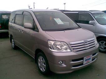 2003 Toyota Noah For Sale