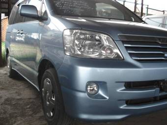 2003 Toyota Noah For Sale