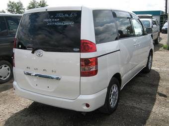 2003 Toyota Noah For Sale