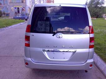 2003 Toyota Noah Pics