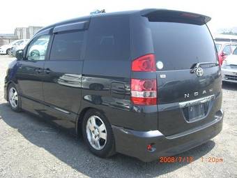 2003 Toyota Noah Wallpapers