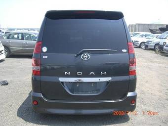 2003 Toyota Noah For Sale