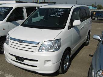 2003 Toyota Noah For Sale