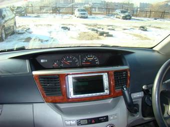 2004 Toyota Noah Wallpapers