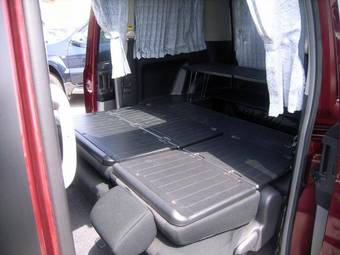 2004 Toyota Noah Pics