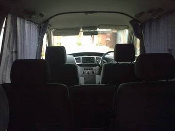 2004 Toyota Noah Pics