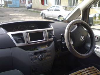 2004 Toyota Noah For Sale