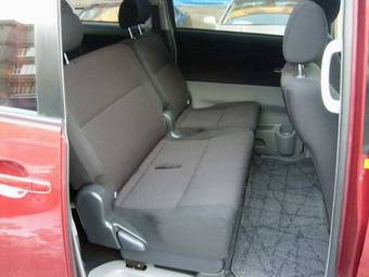2004 Toyota Noah For Sale