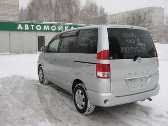 2005 Toyota Noah For Sale