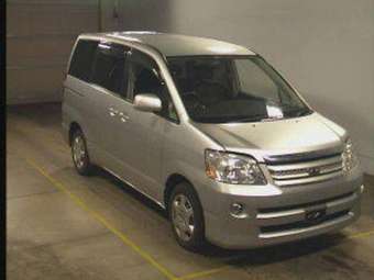 2005 Toyota Noah For Sale