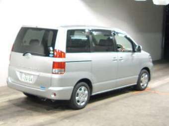 2005 Toyota Noah For Sale