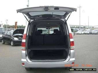 2005 Toyota Noah For Sale