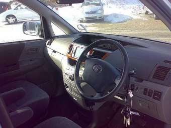 2005 Toyota Noah For Sale