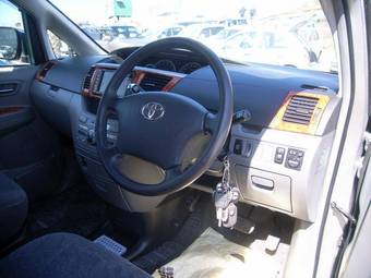 2005 Toyota Noah For Sale