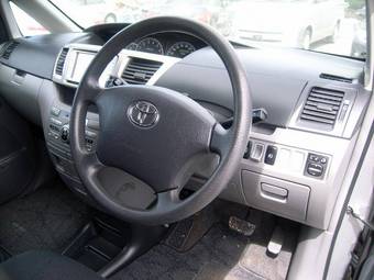 2005 Toyota Noah For Sale