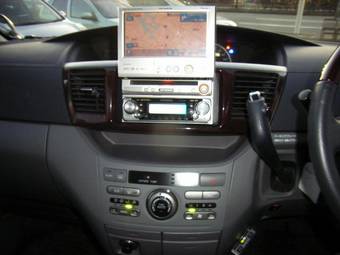 2006 Toyota Noah Pictures
