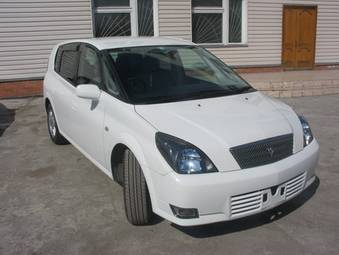 2000 Toyota Opa