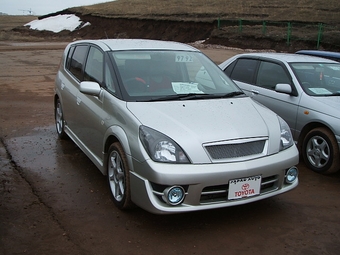 2000 Toyota Opa