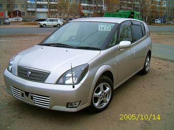 2000 Toyota Opa