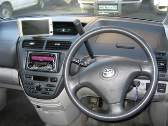 2000 Toyota Opa
