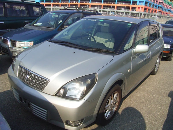 2000 Toyota Opa