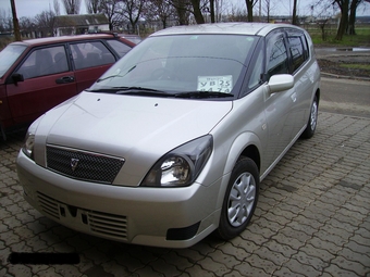 2000 Toyota Opa
