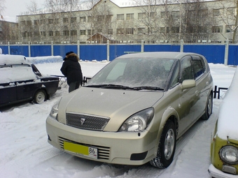 2000 Toyota Opa
