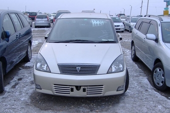 2000 Toyota Opa
