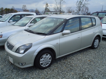 2000 Toyota Opa