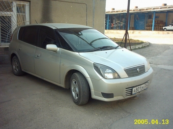 2000 Toyota Opa