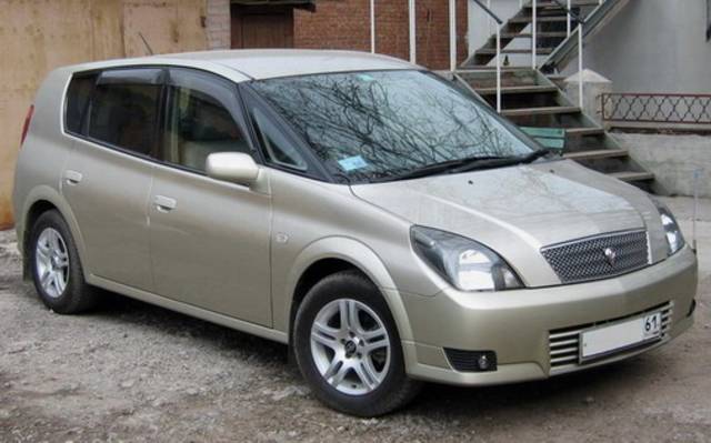 2000 Toyota Opa