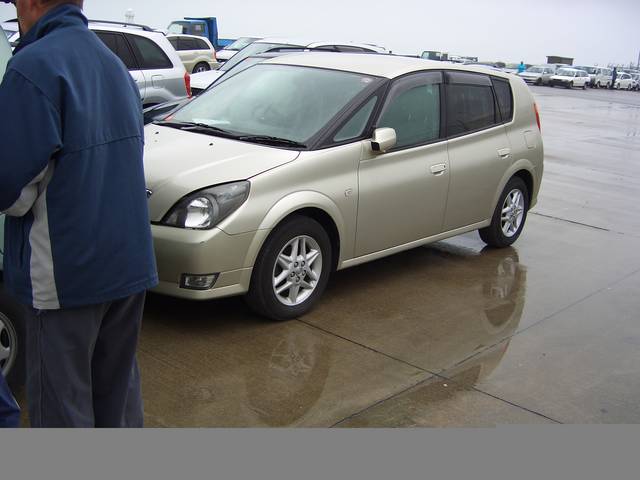 2000 Toyota Opa