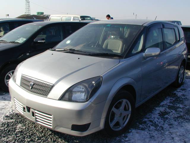 2000 Toyota Opa