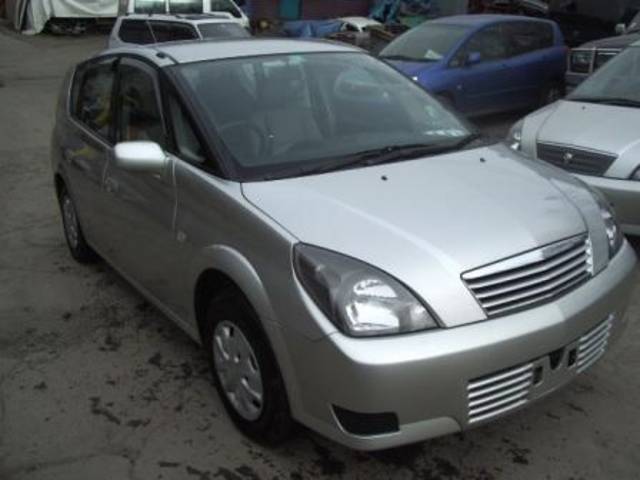 2000 Toyota Opa