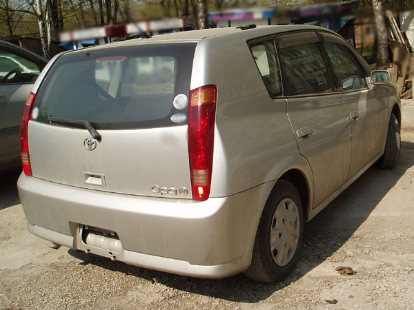 2000 Toyota Opa